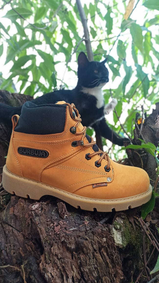 9 Bota cuero - Imagen 1